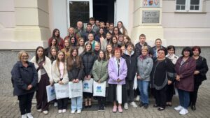 XXI. PUTOVNÁ SÚŤAŽ ZO SLOVENSKÝCH DOLNOZEMSKÝCH REÁLIÍ PRESTREDOŠKOLÁKOV